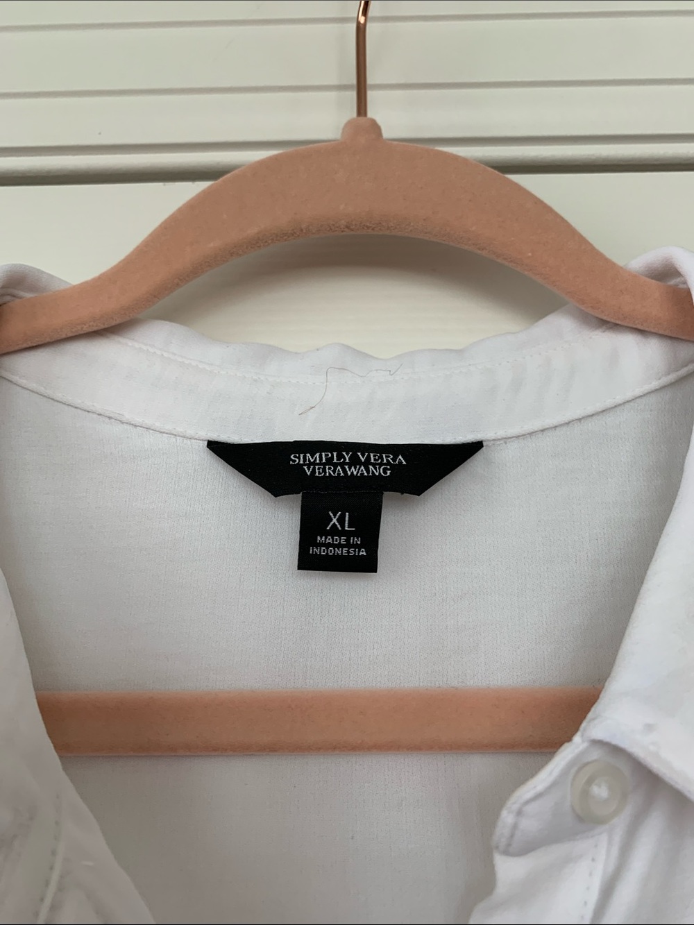 Simply Vera Vera Wang White Sleeveless Tiered Button-Front Blouse - Picture 2 of 5
